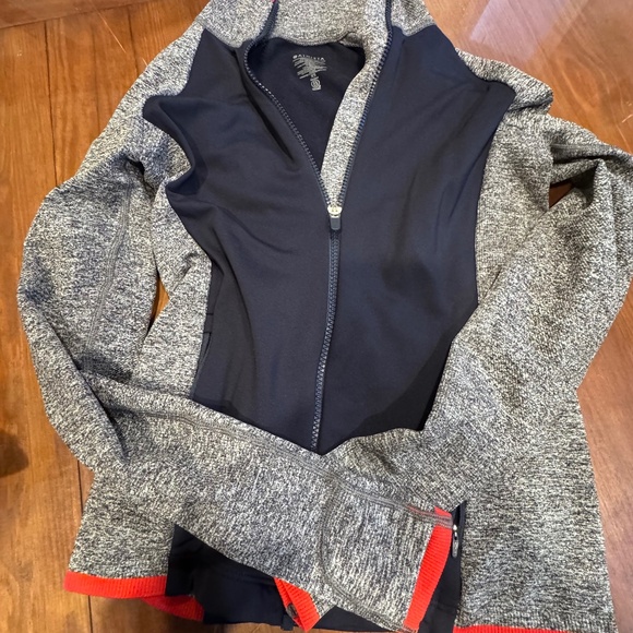 Athleta XS Zip up top - Picture 1 of 3
